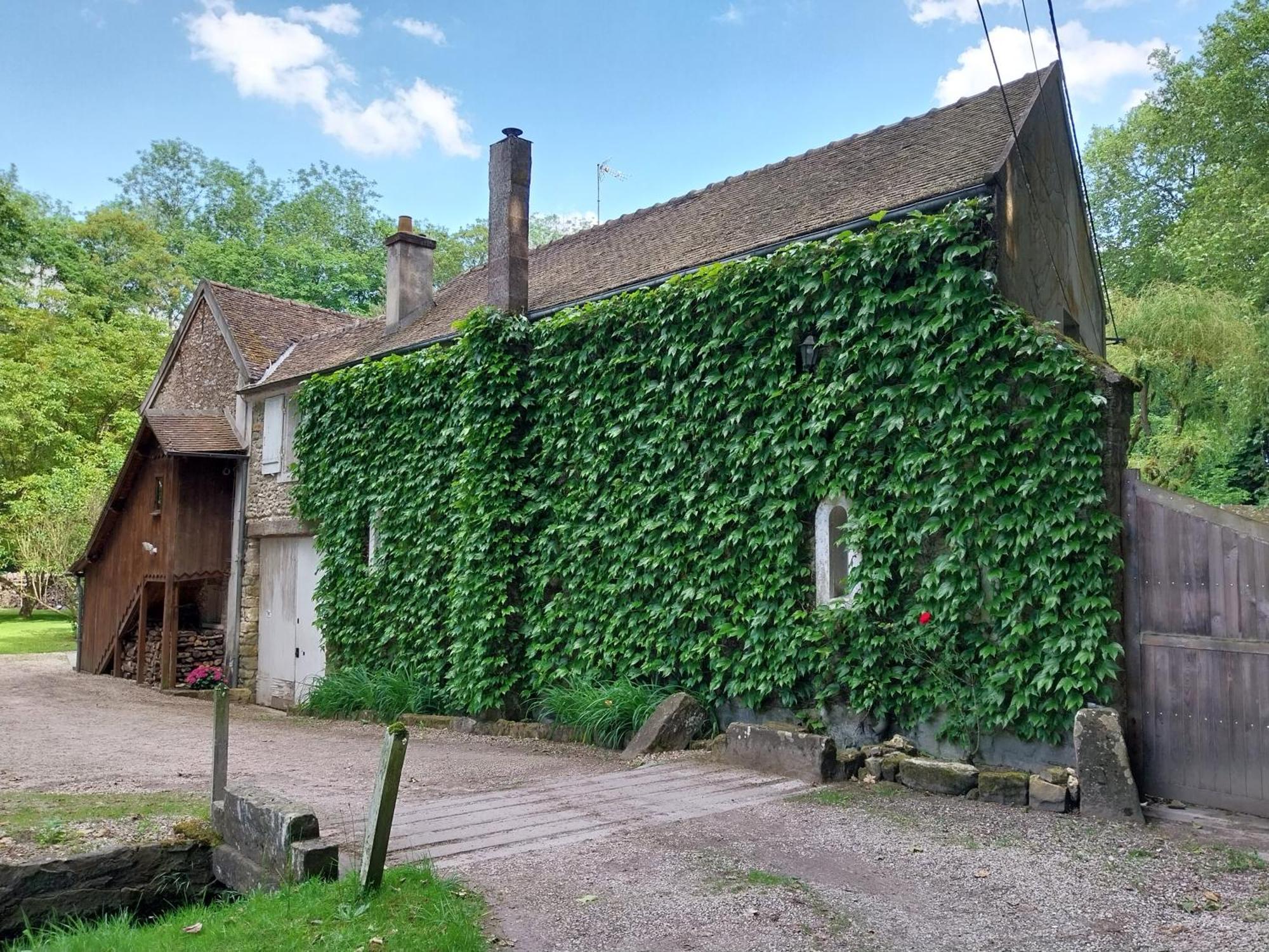 Апартаменти Gite Du Moulin Du Ponceau Rubelles Екстер'єр фото